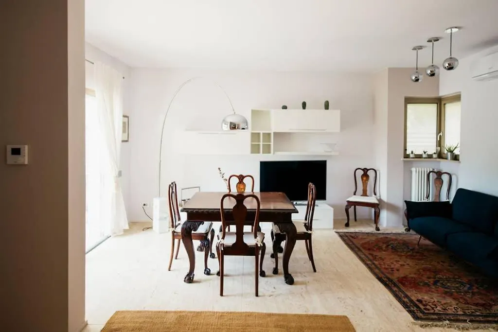 Semesterbostad Casa Chiara Villa Gardone Riviera Italien