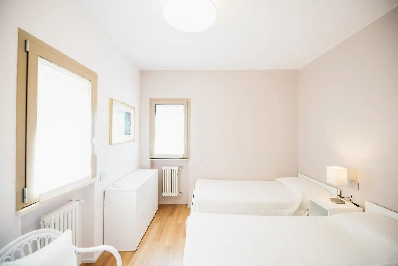 Casa Chiara Villa Gardone Riviera 0*,